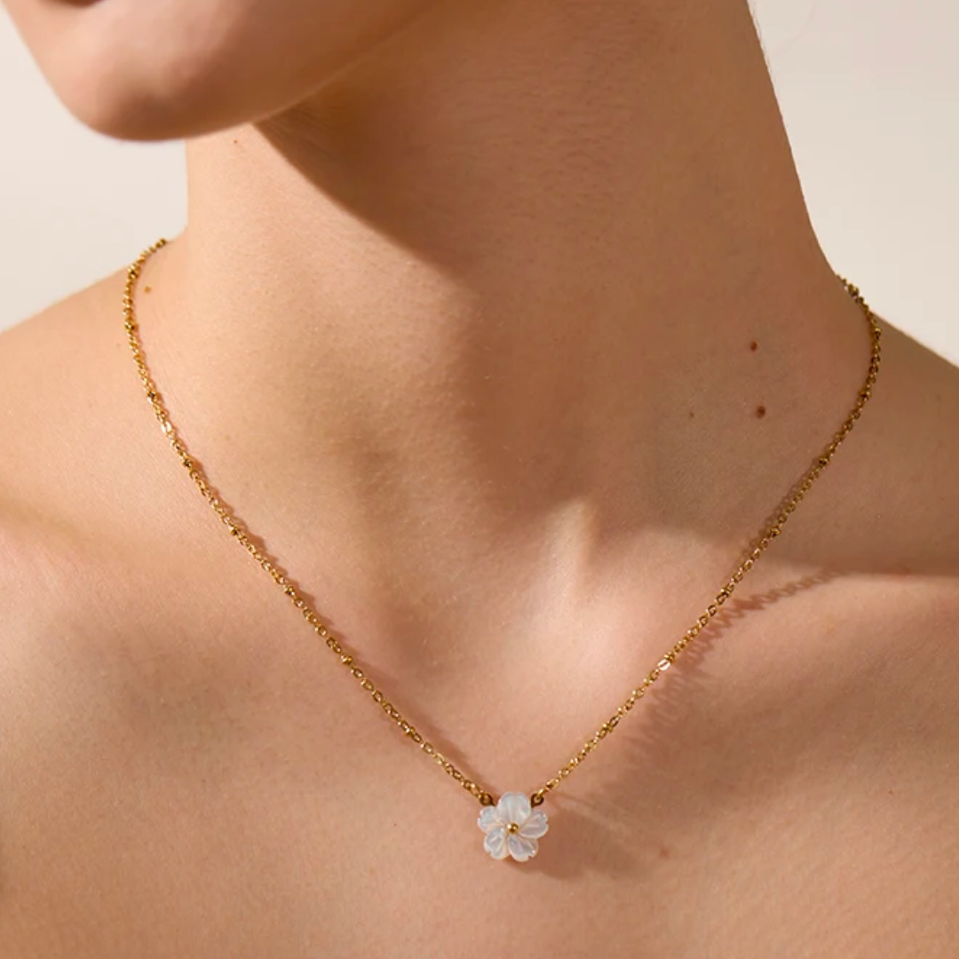 Collar con Colgante Flor Natural Shell Premium